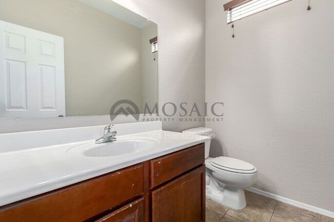 Building Photo - 1650 E Joseph Way