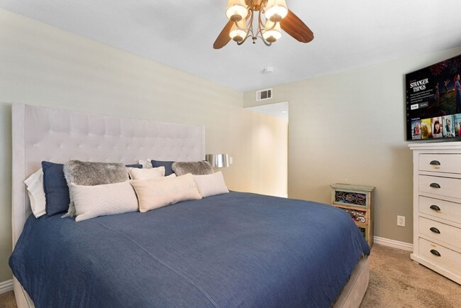 Building Photo - Modern Luxury in Cypress – 4BR Home with H...