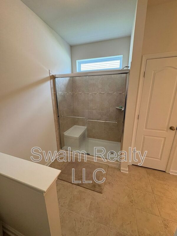 Building Photo - 1074 E Davinci Dr