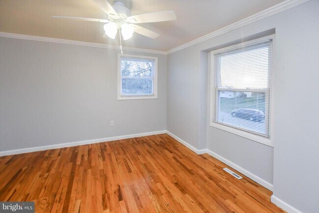 Building Photo - 1303 Port Echo Ln