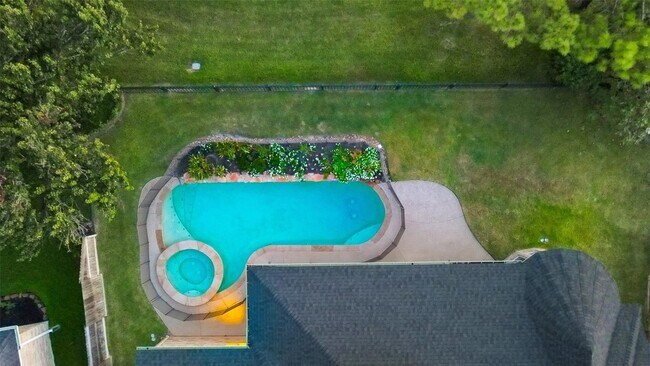 Building Photo - 6915 Monarch Lake Ln