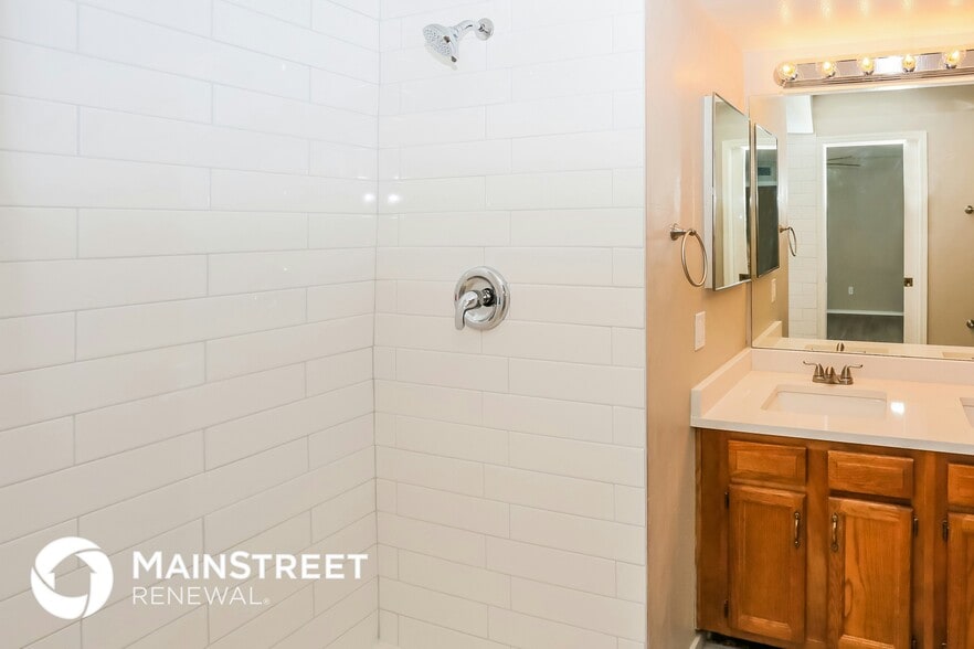 Building Photo - 14610 N 40th Pl