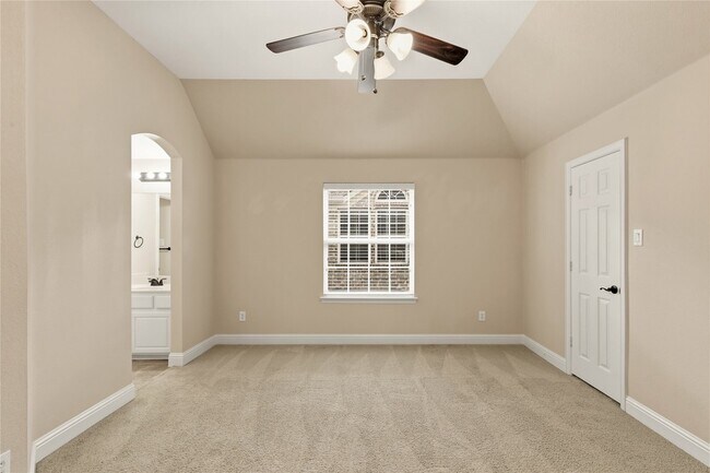 Building Photo - 3167 Izabella Ct