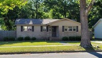 Building Photo - 3 Bedroom brick home downtown Wilmington