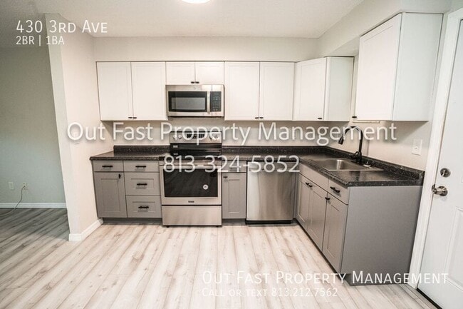 Building Photo - 430 3rd Ave