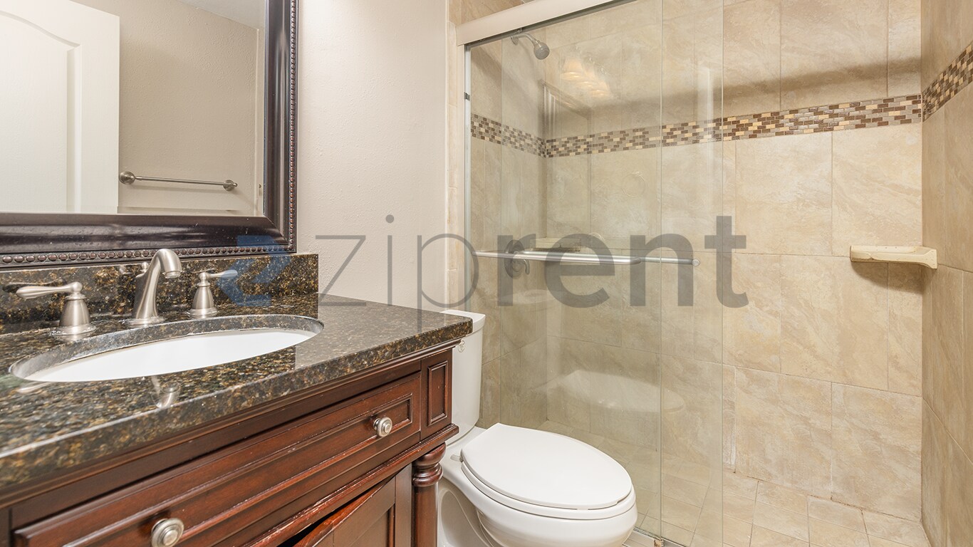 Building Photo - 1123 Elmwood St