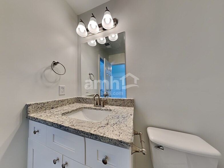 Building Photo - 155 Birchwood Pass