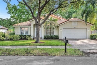Building Photo - 5650 NW 40th Terrace