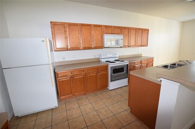 Building Photo - 622 Alfani St