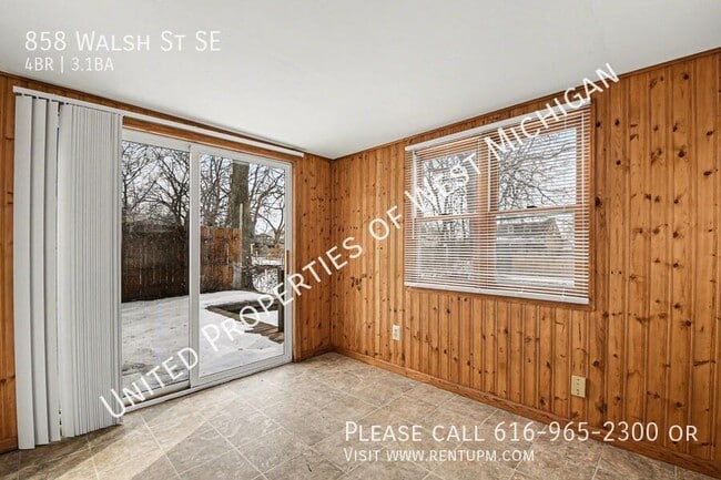 Building Photo - 858 Walsh St SE