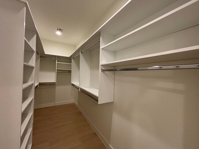 Building Photo - 73 N 520 W