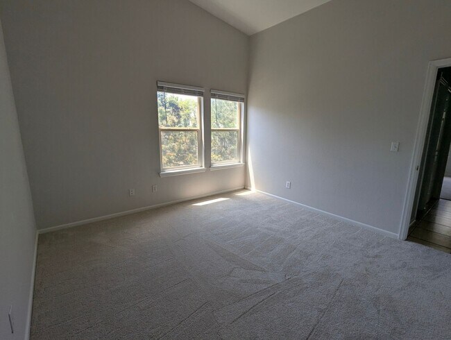 Building Photo - Charming 2BR Condo in Aurora