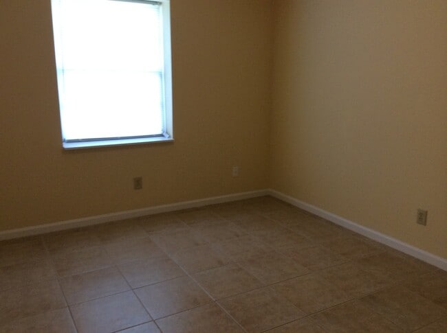 Building Photo - Washington Twp - 3 BR home