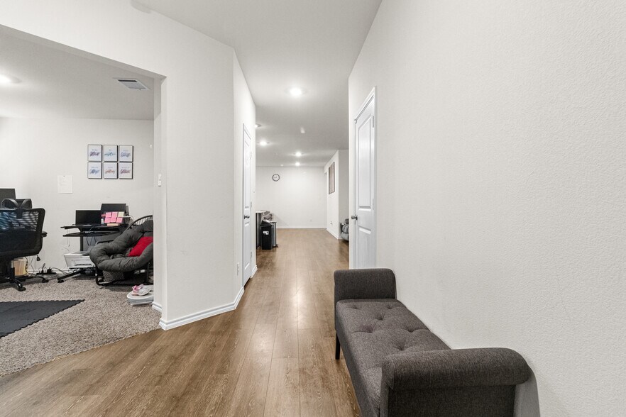 Building Photo - 2928 Roper St