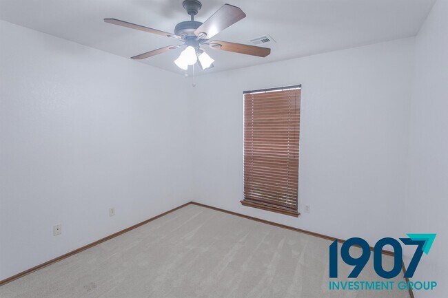 Building Photo - 1213 SW 133rd St