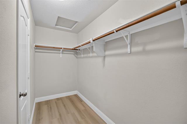 Building Photo - 2215 Splendor Ct