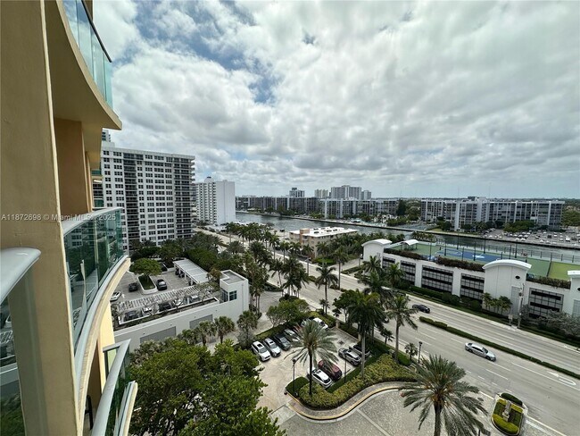 Building Photo - 2501 S Ocean Dr
