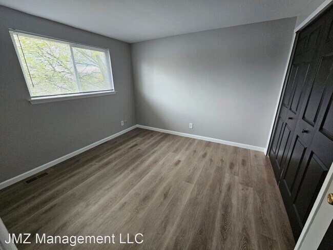 Building Photo - 2 br, 1.5 bath House - 27608 Evelyn