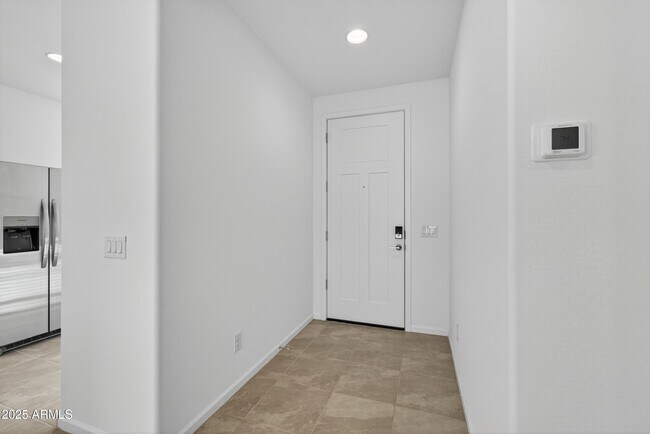 Building Photo - 2994 E Barrel Race Rd