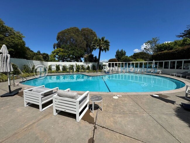 Building Photo - 40 Seafirth Rd