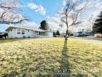 Building Photo - Modern Ranch Style Home in Wellshire Heigh...