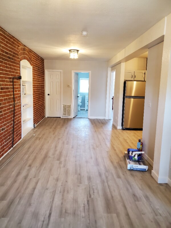 Building Photo - 109 N Kimball Ave