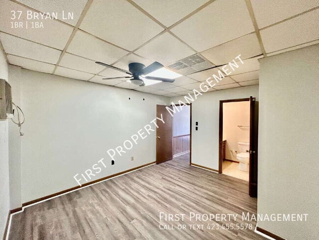 Building Photo - 37 Bryan Ln