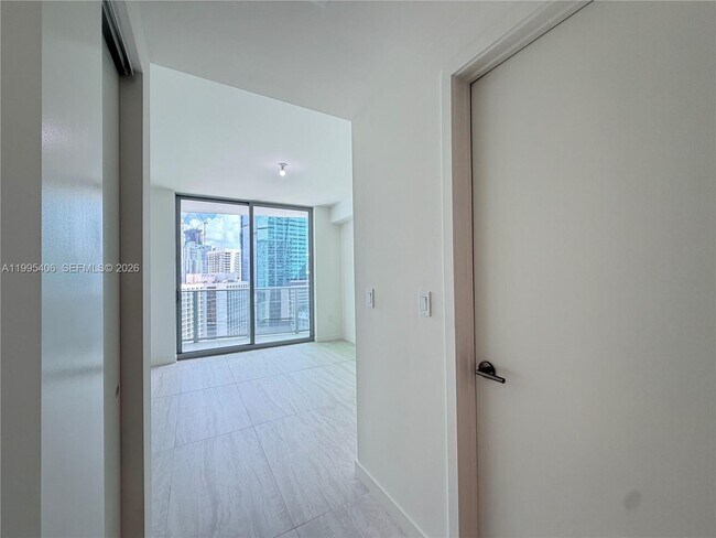 Building Photo - 77 SE 5th St