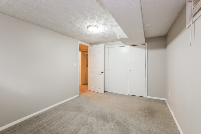 Building Photo - 804 Moss Oak Ct