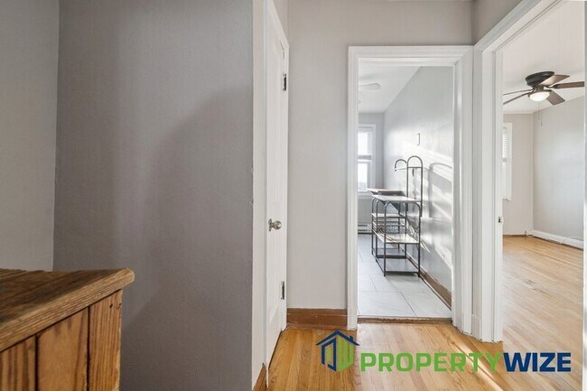 Building Photo - 5961 Benton Heights Ave