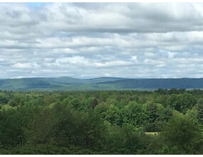 Building Photo - 410 Old Montague Rd