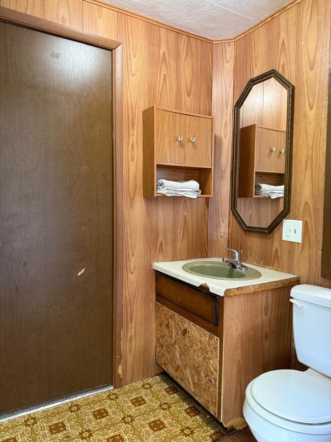 Building Photo - 32387 State Rte 3