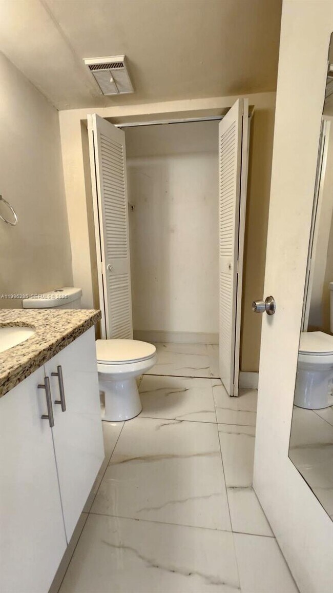 Building Photo - 14293 SW 94th Cir Ln