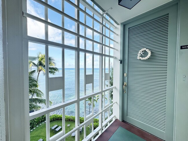 Building Photo - Pet Friendly Gold Coast Condo Fronting the...