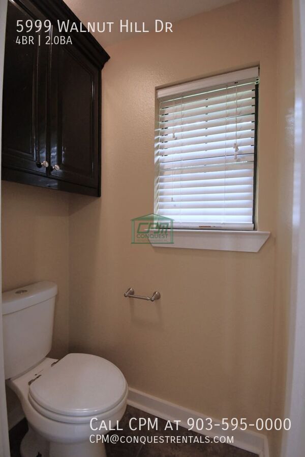 Building Photo - 5999 Walnut Hill Dr