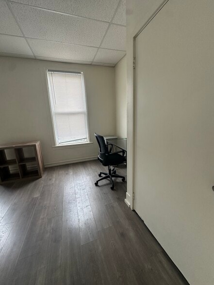 Building Photo - 312 E Seneca St