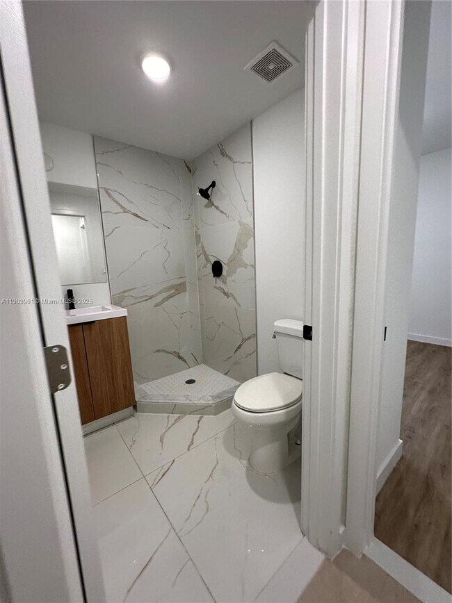 Building Photo - 14577 SW 261 St Ter