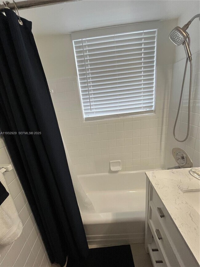 Building Photo - 508 Antioch Ave