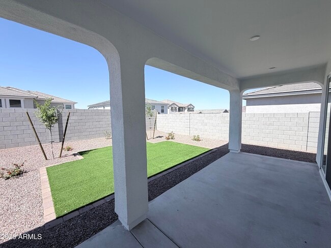 Building Photo - 6991 W Pinnacle Vista Dr