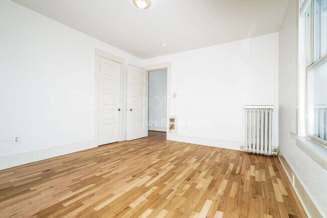 Building Photo - 1301-1311-1311 6th Ave