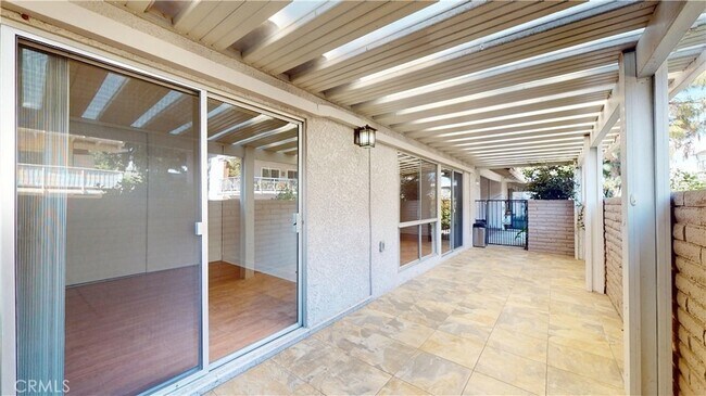 Building Photo - 5357 Algarrobo