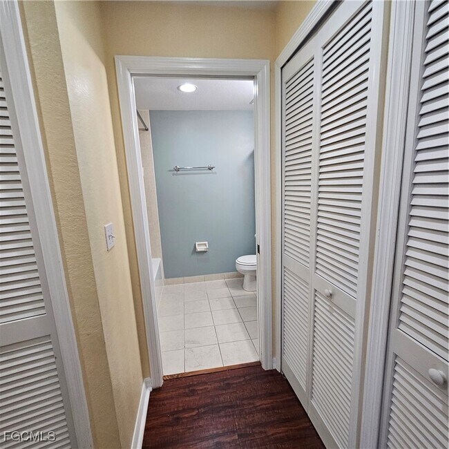 Building Photo - 8423 Bernwood Cove Loop