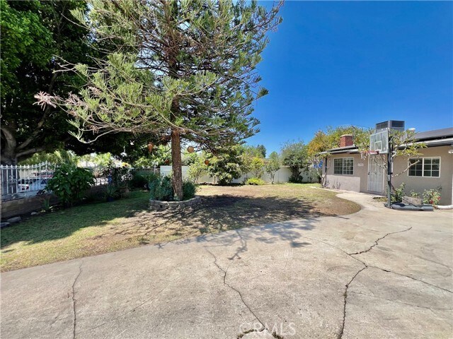 Building Photo - 12987 Correnti St