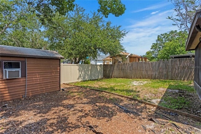 Building Photo - 13046 Leverington St