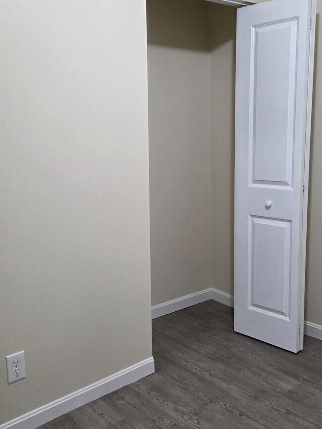 Building Photo - 16 Preston St