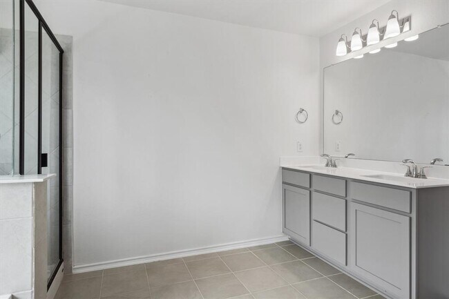 Building Photo - 925 Yellow Ribbon Trl