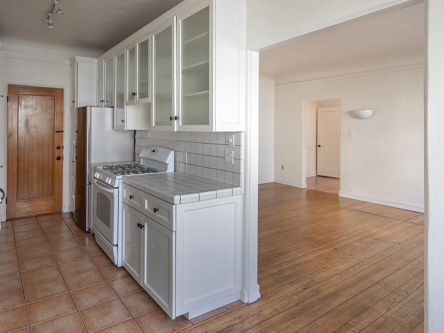 Building Photo - 1345 N Hayworth Ave