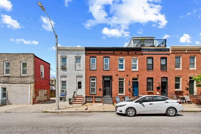 Building Photo - 8 E Randall St