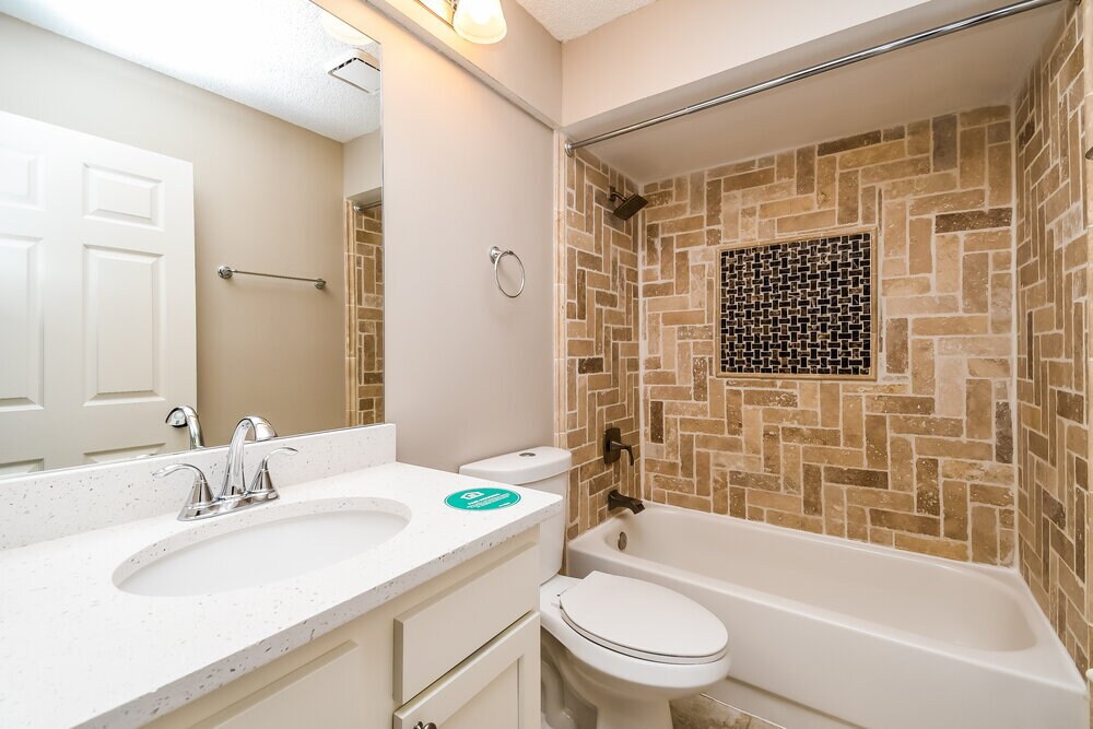Building Photo - 8618 Wyndhurst Dr