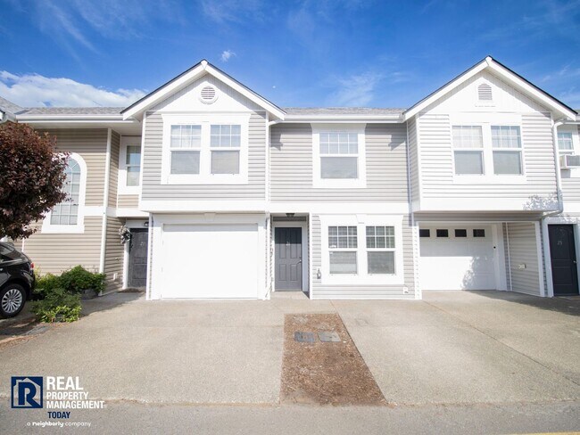 Building Photo - Courtney Ridge Townhome with Garage & Private Patio!